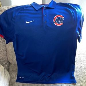 Cubs Mens Nike Polo size Medium